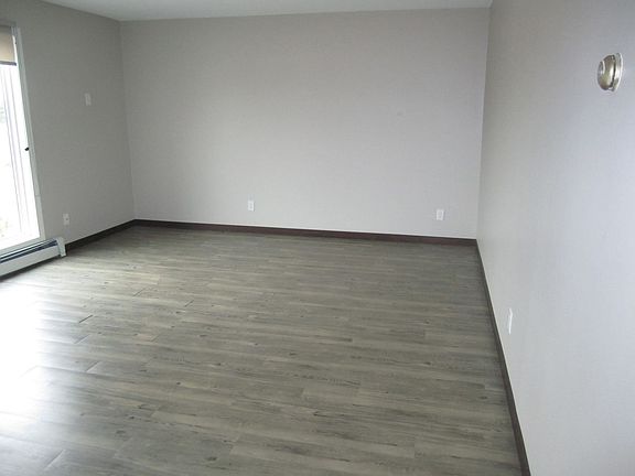 5th image of 931 Madison Ave #A-33