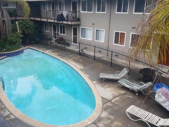 2nd image of 222 Milbrae Ln APT 23
