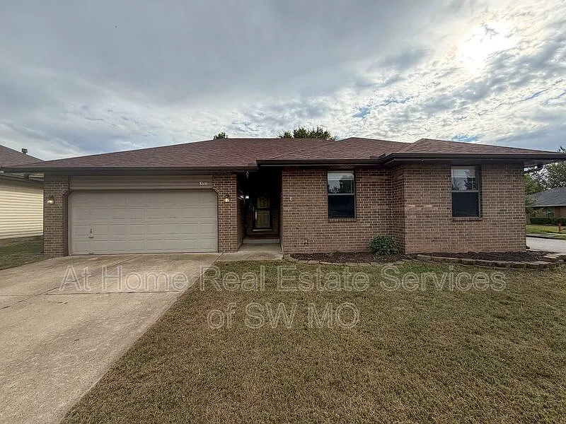 3110 W Webster