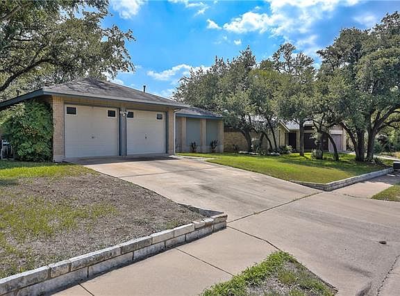 3rd image of 3303 Western Dr