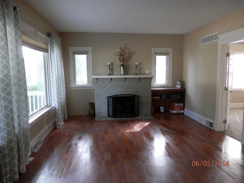 2nd image of 1602 E 5th St