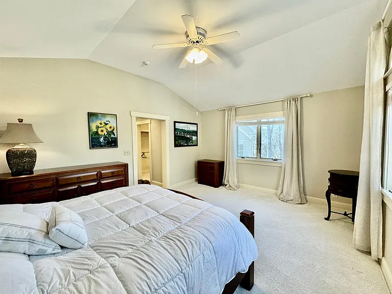 315 Bayview St — Photo 29