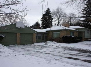 2713 4 1/2 Mile Rd, Racine, WI 53402