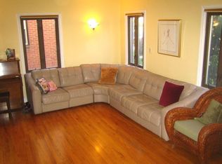 7511 176th St, Fresh Meadows, NY 11366