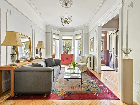 34 Midwood Street image 1 of 14