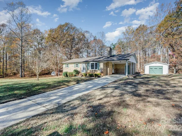 128 Oakley Dr, Gastonia, NC 28052