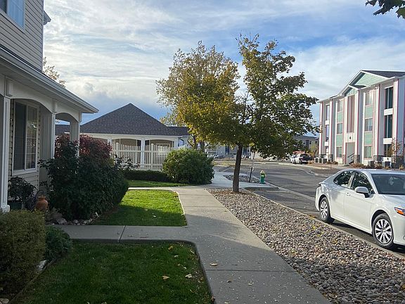 3rd image of 2453 Thunder Mountain Dr #221