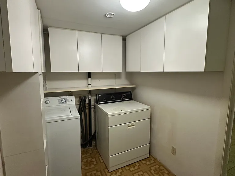 22 Cedar Ln — Photo 4