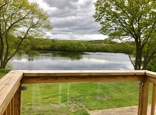 19 Trading Cove Dr, Norwich, CT 06360