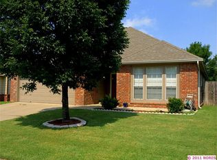 517 S Oak Ave W, Broken Arrow, OK 74012