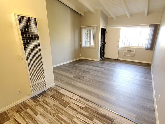 4th image of 1767 S Magnolia Ave #10