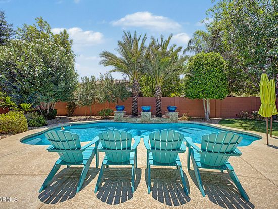 2387 E GLACIER Place, Chandler, AZ 85249