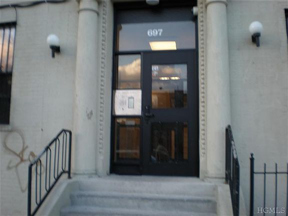 2nd image of 697 Dawson St APT C