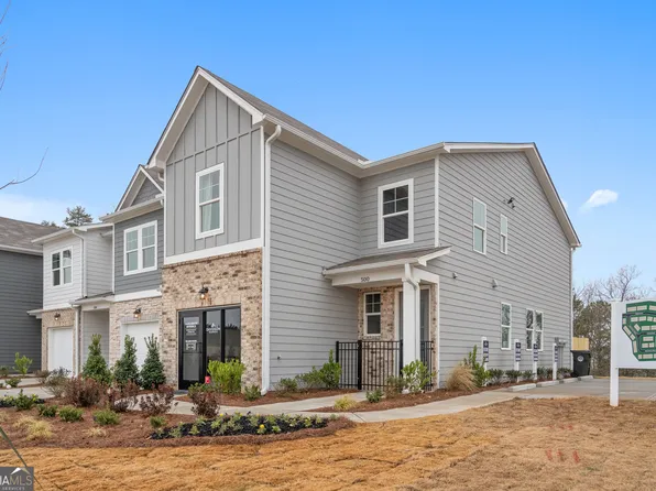 532 Crown Ridge Dr, Emerson, GA 30120