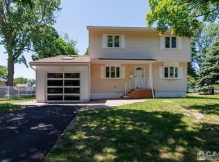 36 Gramercy Rd, Old Bridge, NJ 08857