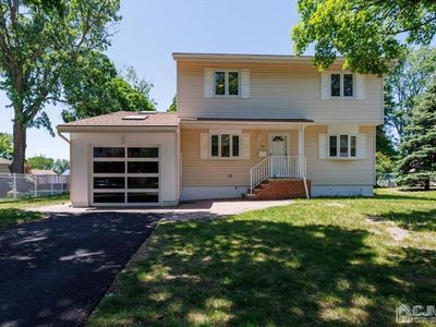 36 Gramercy Rd, Old Bridge, NJ, 08857