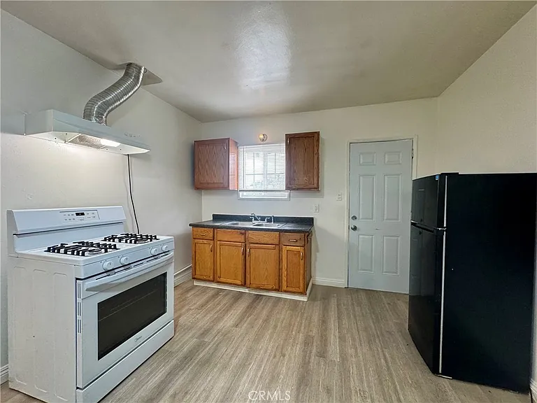12616 E Lambert Rd #5 — Photo 2