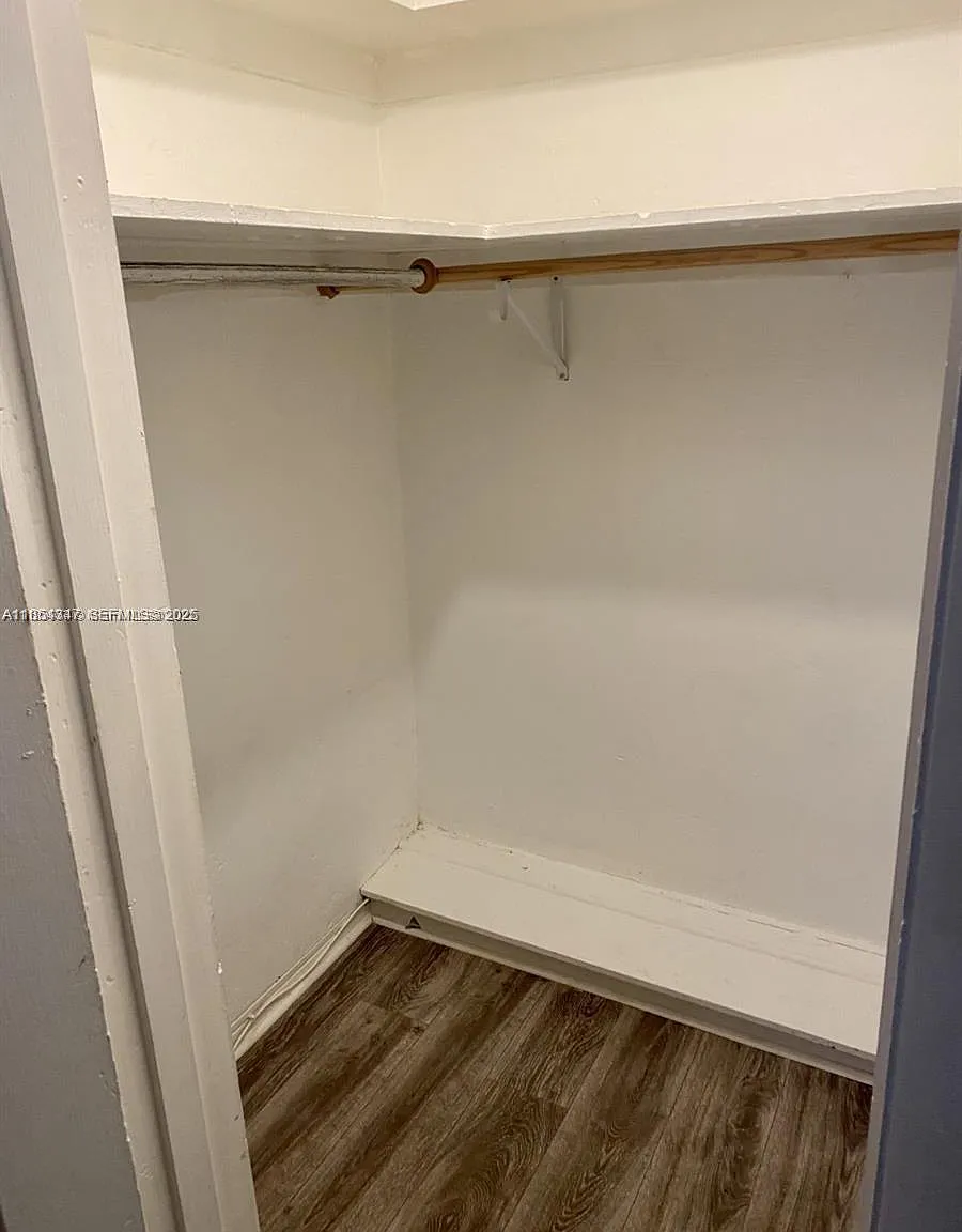 Studio, 420 sqft, $1,650 — Photo 3