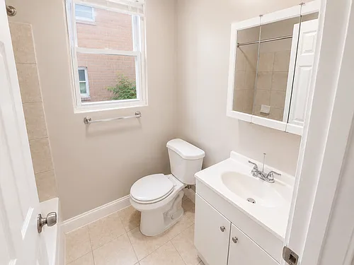 1244 18th St NE #1 Photo 1