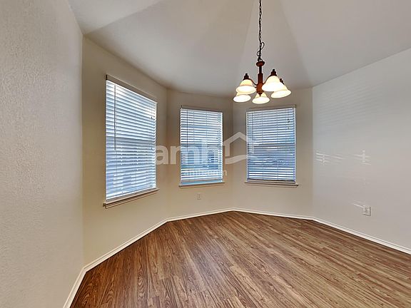 4th image of 9079 Riverfalls Dr