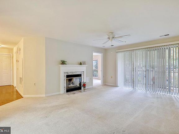 5th image of 15303 Diamond Cove Ter #8-I
