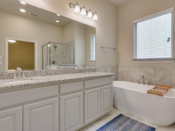 4th image of 700 Brookstone Ct