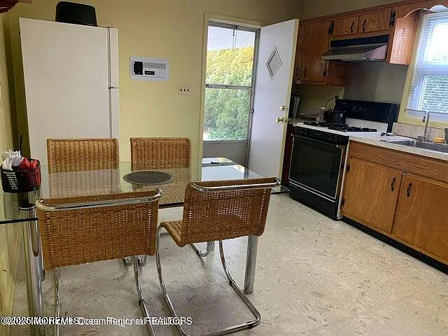 503 Wildwood Rd — Photo 6