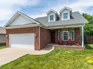100 Red Robin Way, Nicholasville, KY 40356
