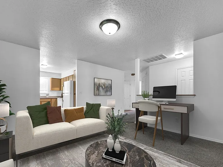 Penn Station Apartments — Photo 39