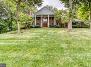 6023 Finchingfield Rd, Warrenton, VA 20187