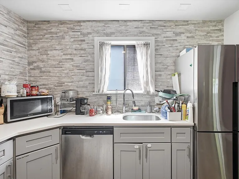 14 Middle Village Way — Photo 11