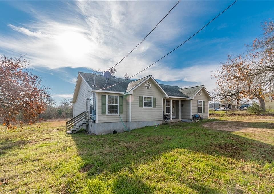 1st image of 107 Angelia Dr