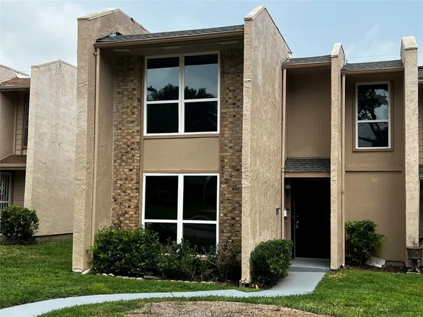 411 Arborview Dr, Garland, TX 75043
