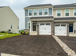 208 Chase Dr, Downingtown, PA 19335