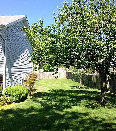 2nd image of 10705 Live Oak Ct
