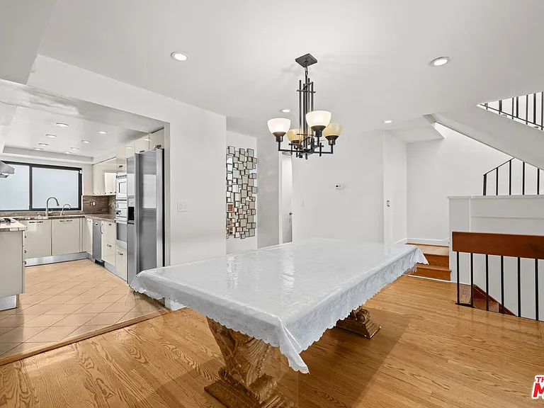 357 S El Camino Dr — Photo 4