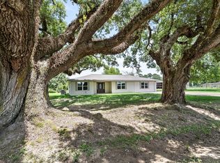 1145 Cuniff Rd, Sour Lake, TX 77659