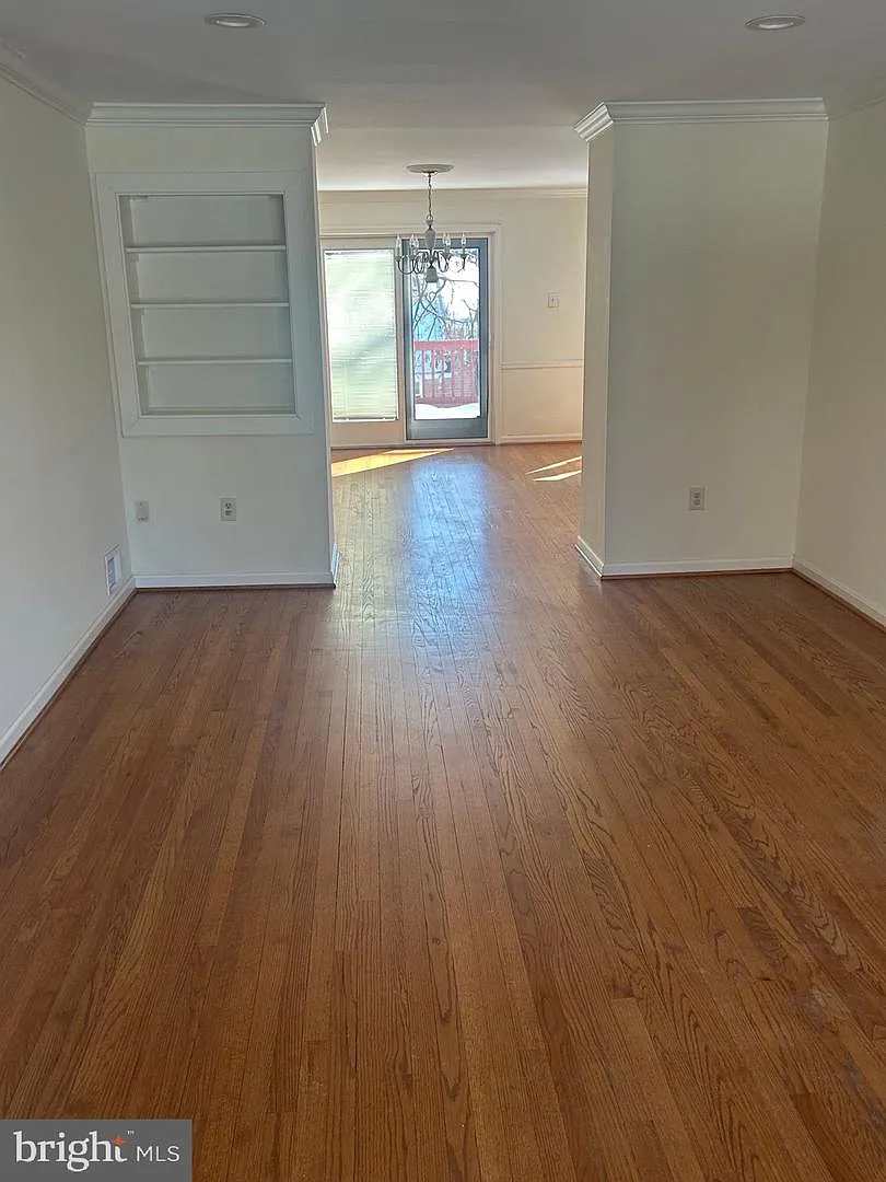 4 bed, 3.5 bath, 1716 sqft, $3,900 — Photo 4
