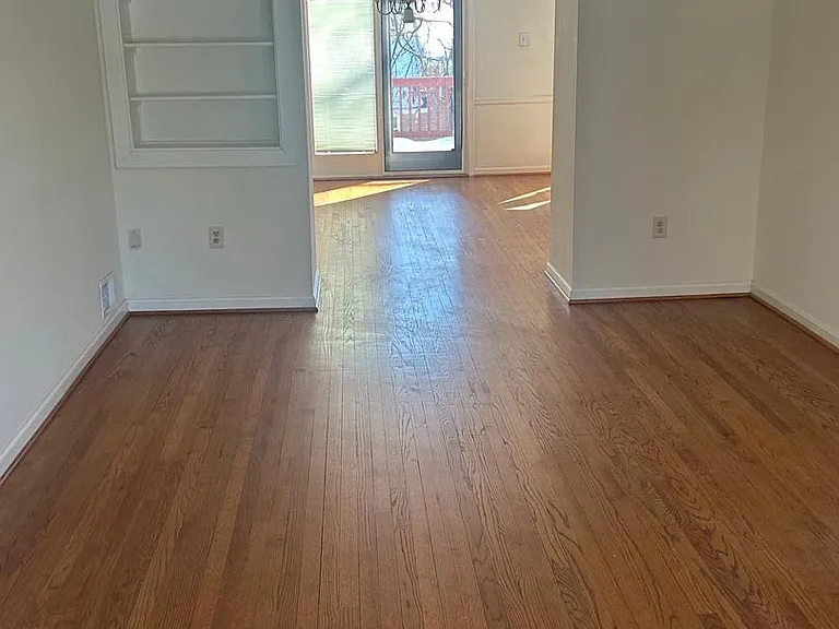 3301 Spring Ln — Photo 4