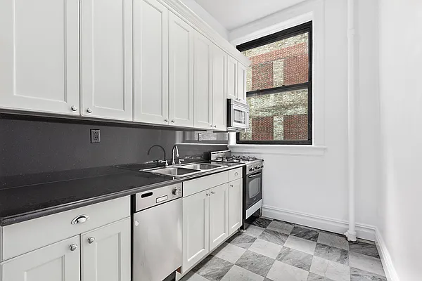 Rented by Corcoran | media 11