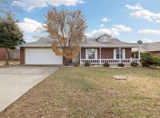 4391 W Chaparral Ln, Fayetteville, AR 72704