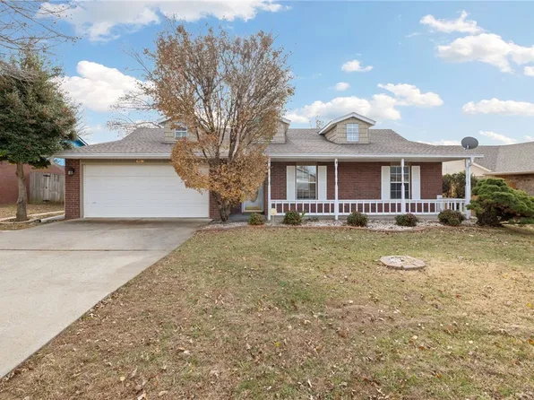 4391 W Chaparral Ln, Fayetteville, AR 72704