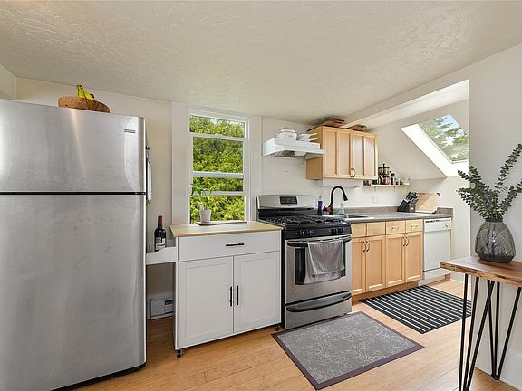 5th image of 1150 Dallas Rd