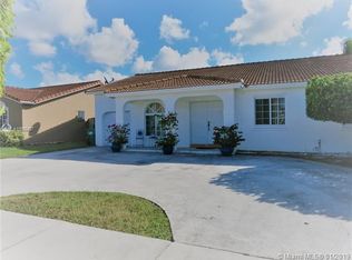 15392 SW 177th Ter, Miami, FL 33187