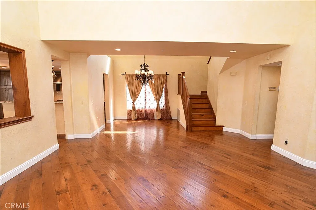4 bed, 2.5 bath, 2089 sqft, $3,750 — Photo 3