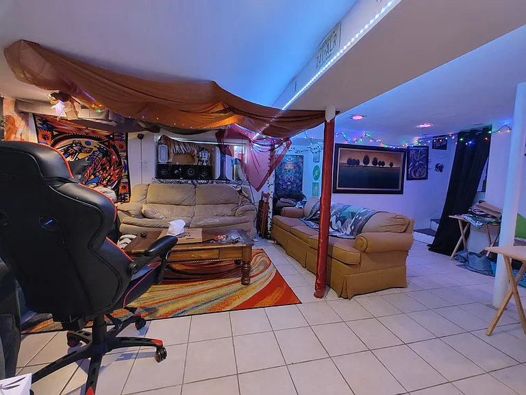 9 Medford St #1F — Photo 2