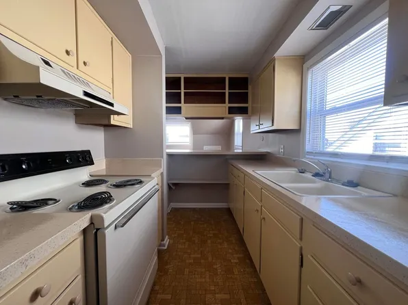 Jeffersonian, 801 N Shortridge Rd #B1321d0c6, Indianapolis, IN 46219