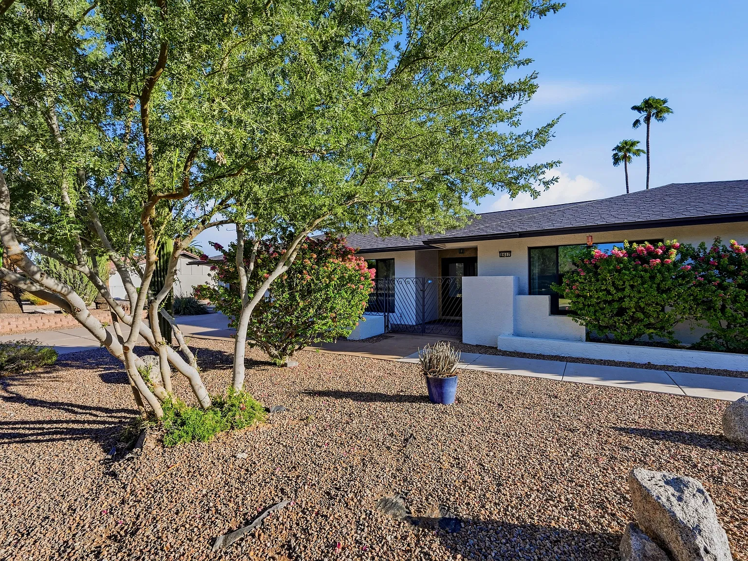 4 bed, 2.5 bath, 2714 sqft, $6,800 — Photo 3