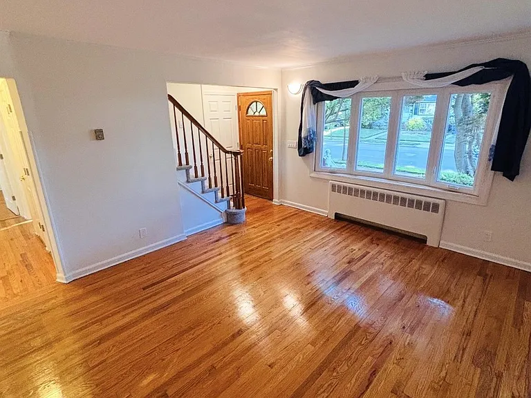 1526 Rhode Ave — Photo 1