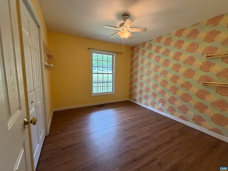 1720 Daybreak Ln — Photo 15